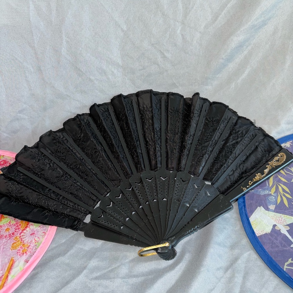 RAVELUXE 🥳 Rave / Party Handheld Fan 🪭 ⚡️⚡️⚡️Black ⚡️⚡️⚡️